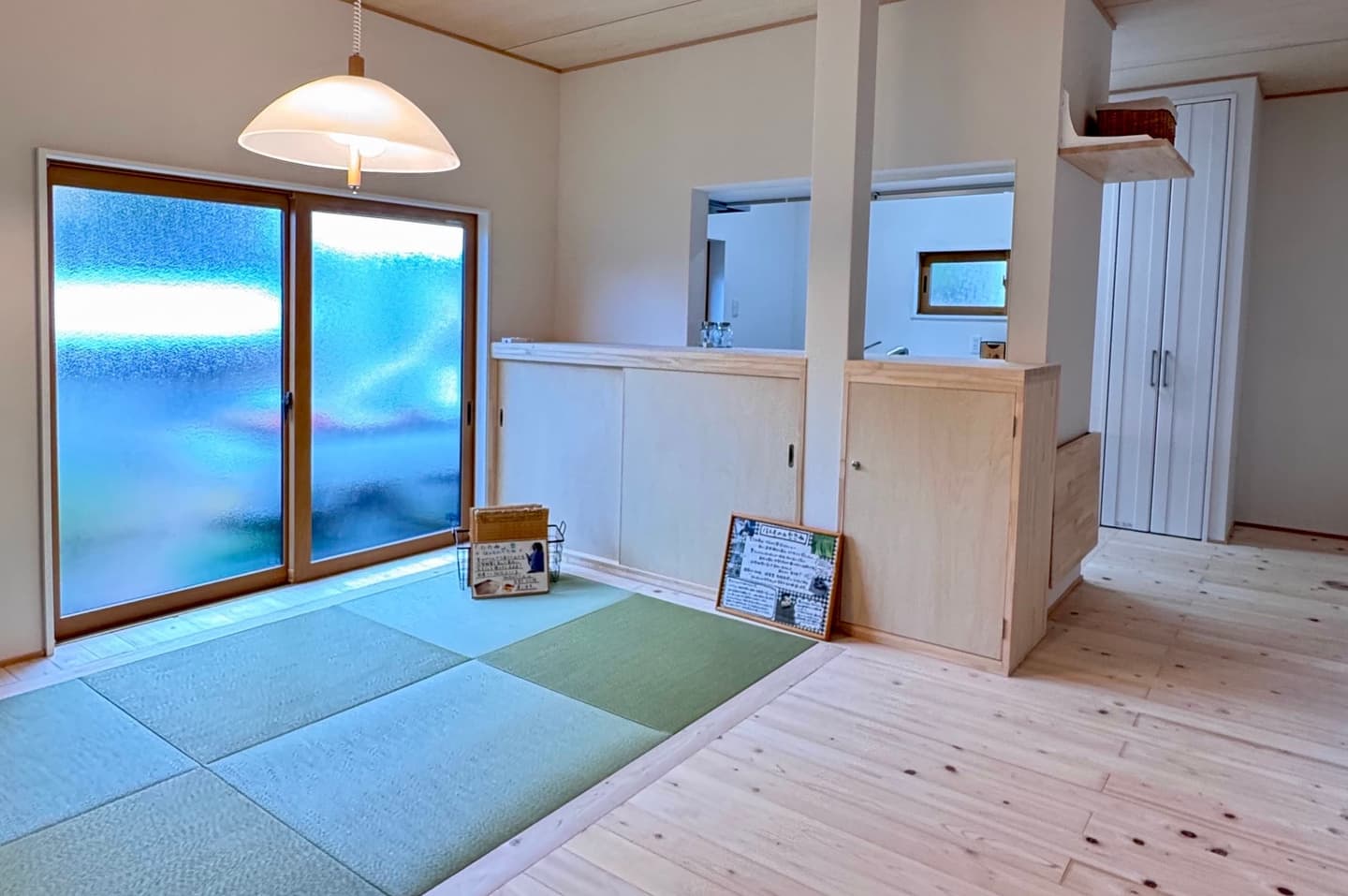 四国中央市で手がけた築67年民家リノベーション事例。開放的なＬＤＫに変わり、キッチンも壁付から対面式へ。